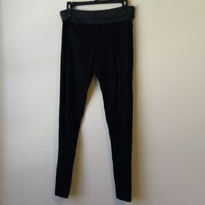 Victoria's Secret black yoga pants leggings medium